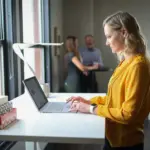 Sådan vælger du den rigtige aflastningsmåtte til kontoret for bedre sundhed og ergonomi